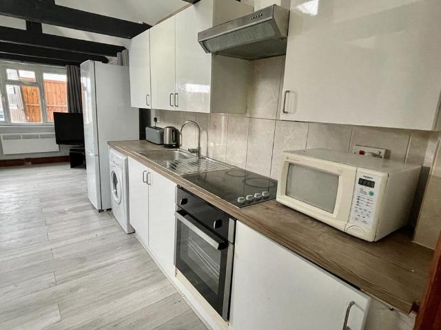 House for rent in Preston, Greater London