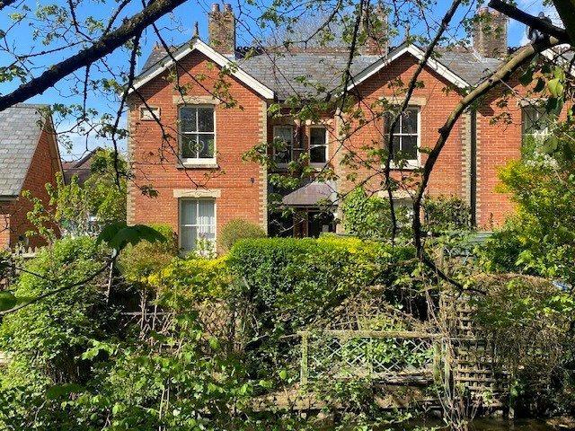 Flat for rent in Barton Stacey, Hampshire