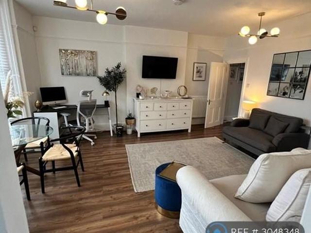 House for rent in London Borough of Bromley, Greater London