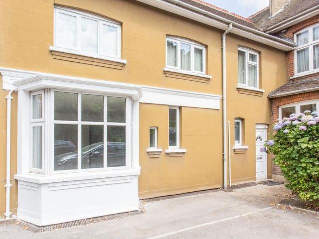 House for rent in Alperton, Greater London