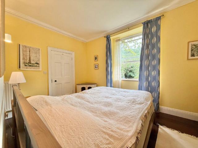 House for rent in Hinchliffe Mill, West Yorkshire