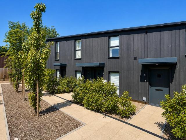 Flat for rent in Norwood Hill, Red Hill