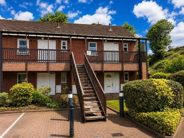 Flat for rent in Fretherne, Hertfordshire
