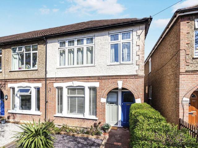 Flat for rent in Lower Halliford, Surrey
