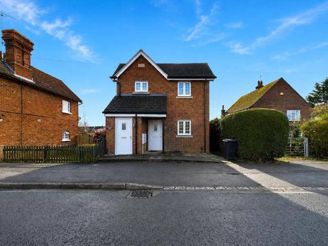 Flat for rent in Theale, West Berkshire
