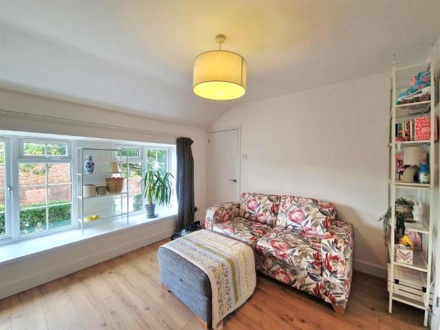 House for rent in New Town, Alverton