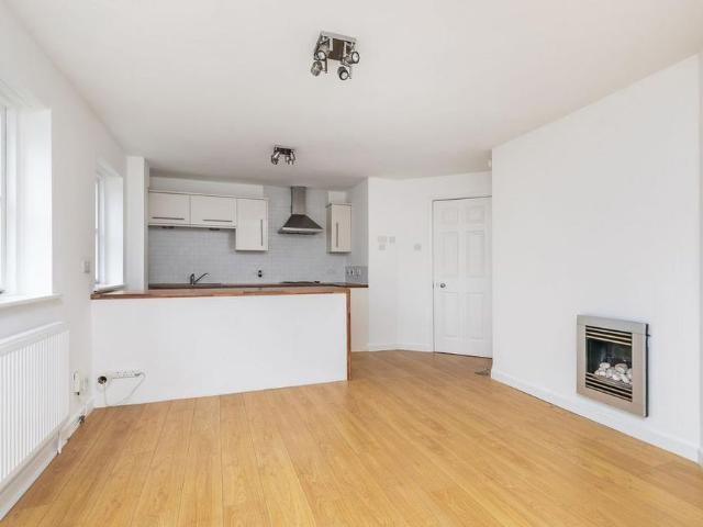 House for rent in The Close, Hampshire