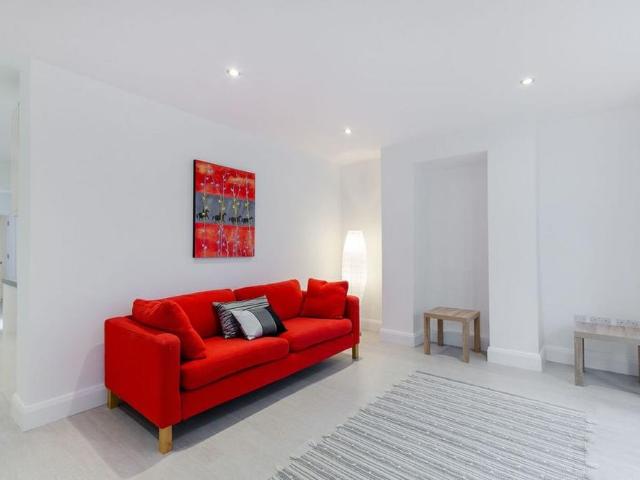 House for rent in London Borough of Croydon, Greater London