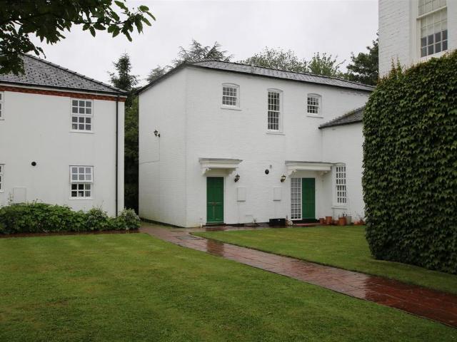 Flat for rent in North Horsham, Horsham