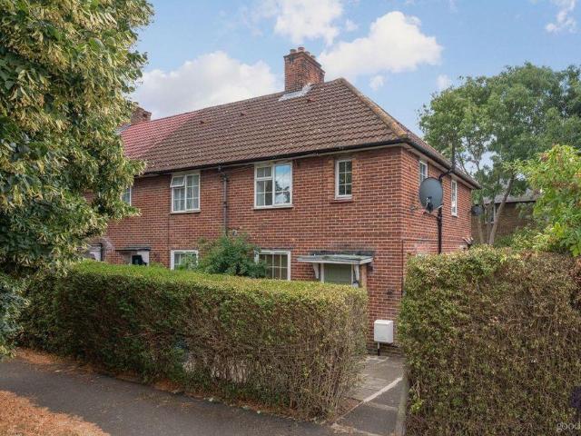 House for rent in London Borough of Merton, Greater London