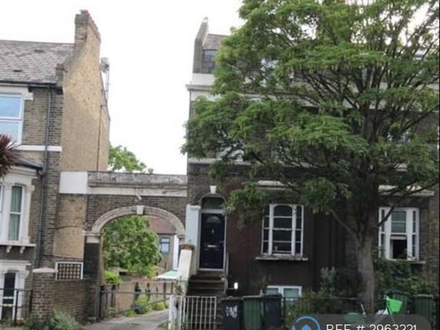 Flat for rent in London Borough of Lewisham, New Cross