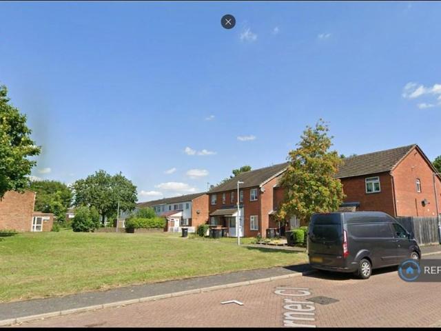Flat for rent in Woodside Estate, Houghton Regis
