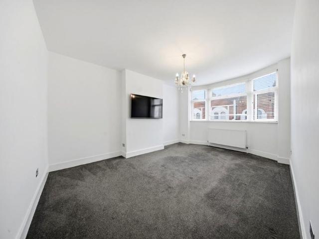 House for rent in London Borough of Merton, Mitcham