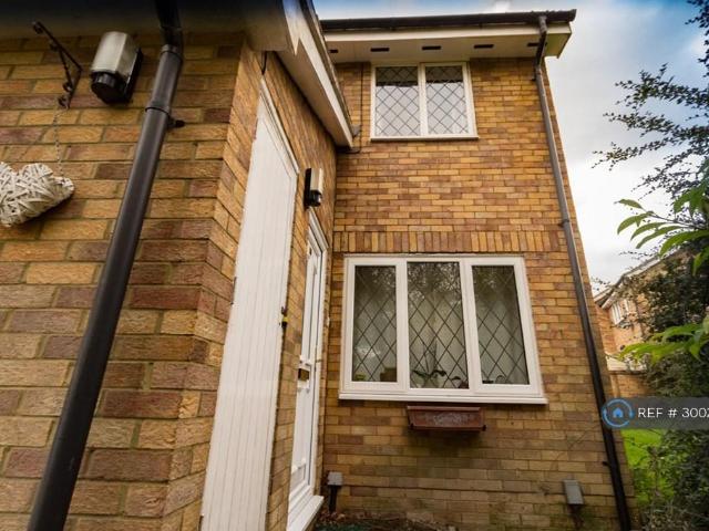 Flat for rent in Binfield
