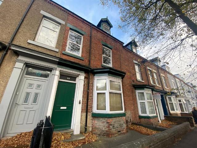 Flat for rent in Darlington