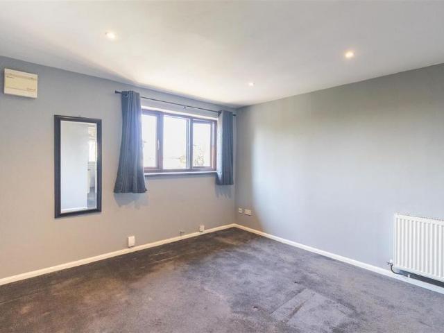 House for rent in Swindon, Golden Valley