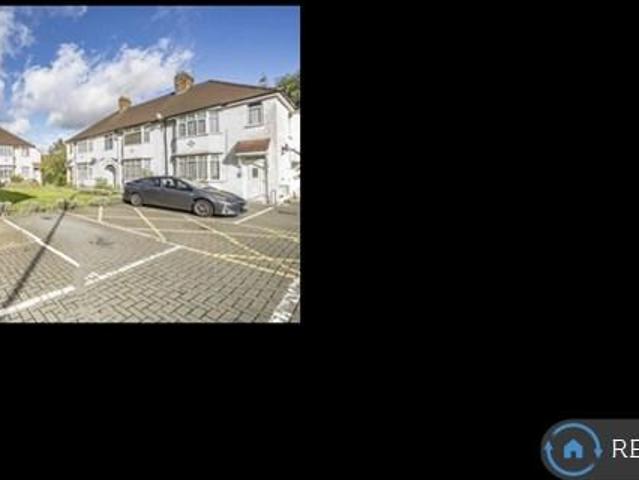 Flat for rent in Colindale, Greater London