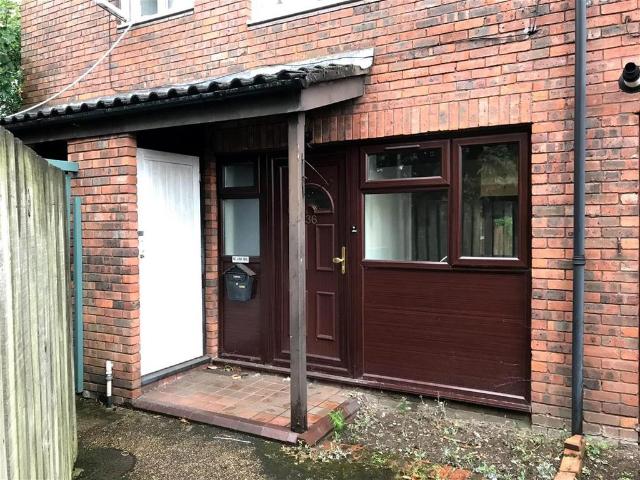 Flat for rent in Yeading, Greater London
