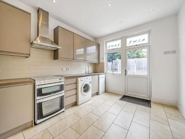 House for rent in Furzedown, Greater London