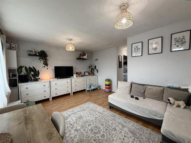 House for rent in Kings Hill, Colliers End