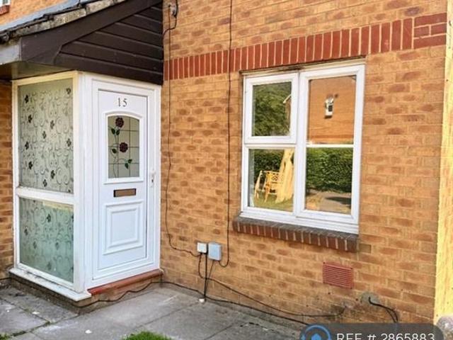Flat for rent in Hayes, Greater London