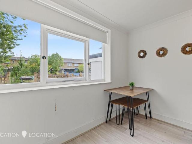 House for rent in Brownswood Park, Greater London