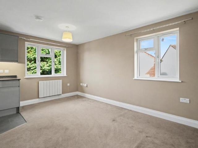 House for rent in Westborough, Surrey