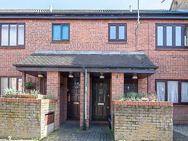 Flat for rent in Navestock Side, Essex