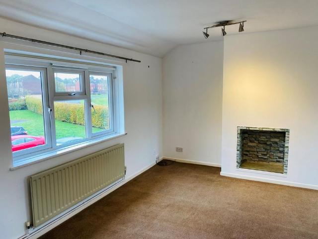 House for rent in Ifield West, Glynde
