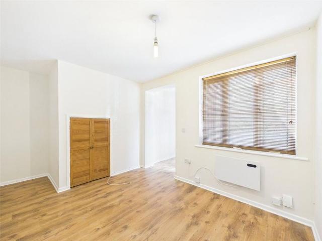 House for rent in Wotton, Gloucester