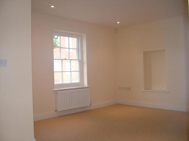 House for rent in Ingatestone and Fryerning, Navestock Side
