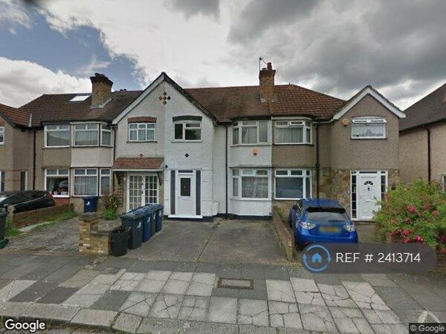 Flat for rent in London Borough of Ealing, Greenford