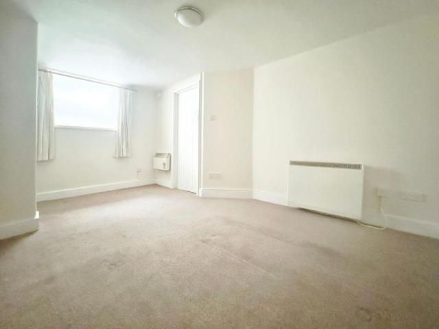 House for rent in Marlborough, Easton Royal