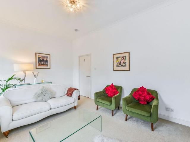 House for rent in Clapham Junction, Greater London