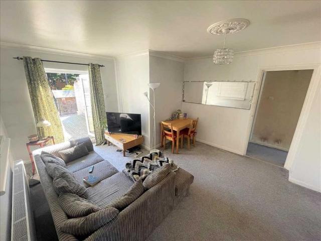 House for rent in Navestock Side, Essex