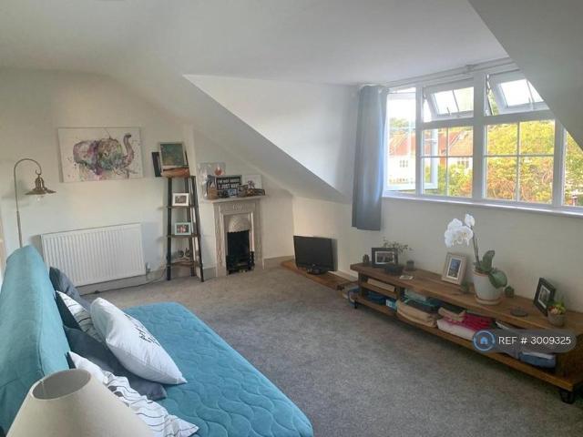 House for rent in Hampton Wick, Greater London