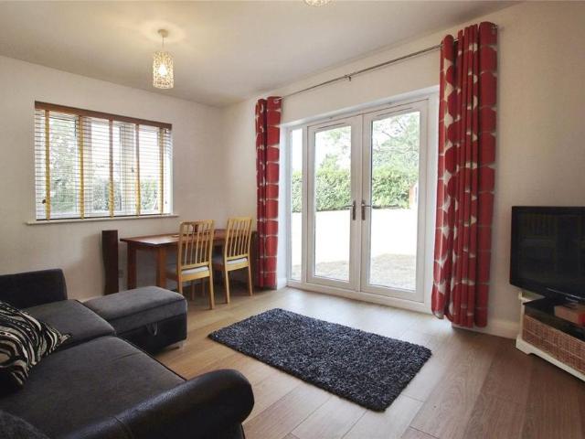 House for rent in Newtown, Reading