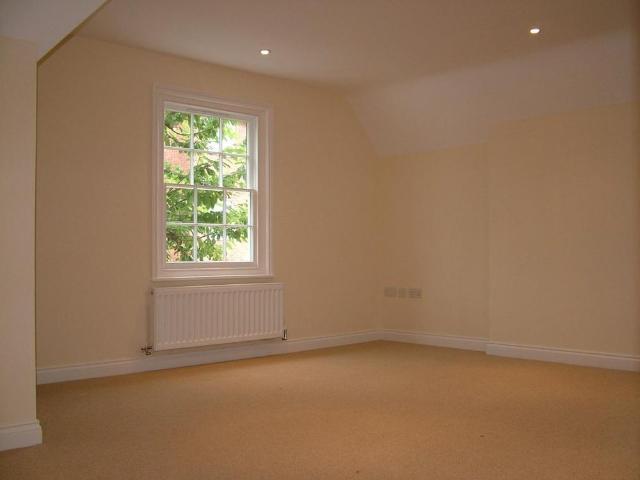 House for rent in Ingatestone and Fryerning, Navestock Side