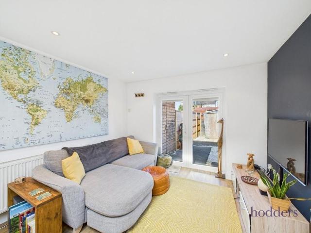 House for rent in Row Town, Surrey