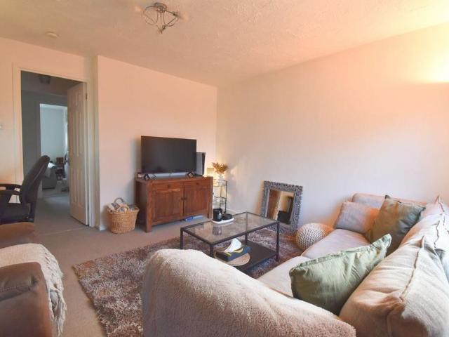 House for rent in Swallowfields, Blackhills