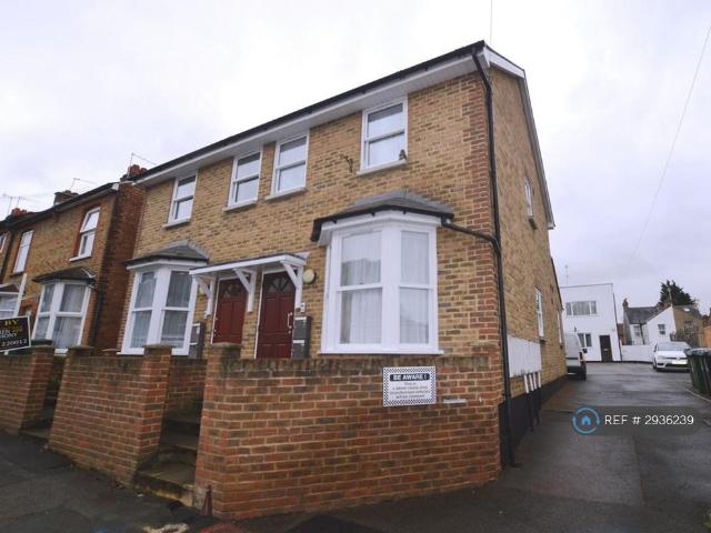 Flat for rent in Holywell Estate, North Watford