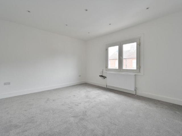 House for rent in Watford Heath, North Watford