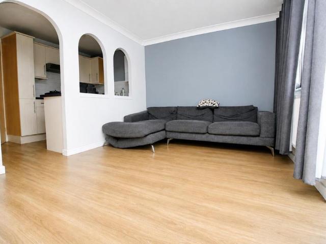 House for rent in Pouchen End, Hertfordshire