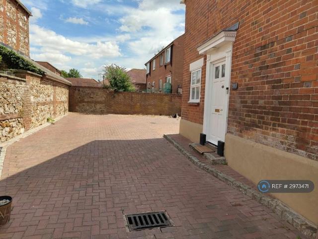 Flat for rent in Lambourn, West Berkshire