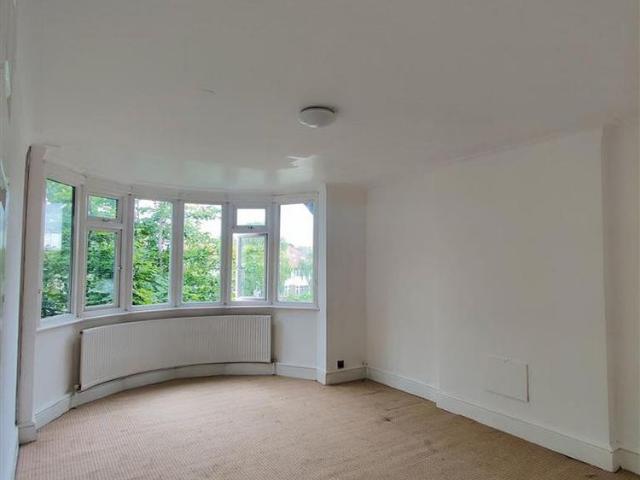House for rent in Hendon Central, Greater London