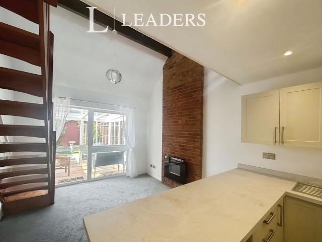 House for rent in Elmfield, Leicestershire