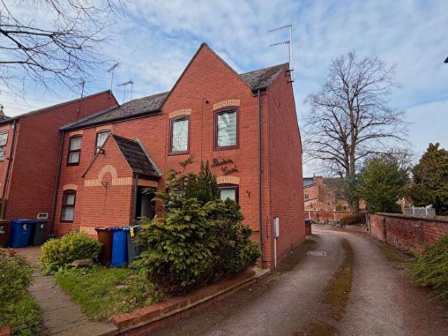 Apartment for rent in Beamhurst, Staffordshire