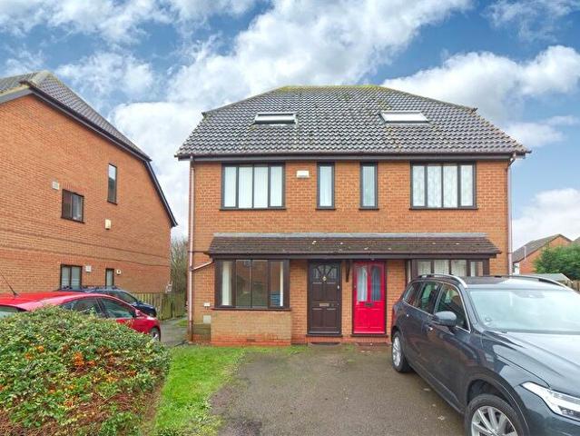 Apartment for rent in Fenny Stratford, Milton Keynes