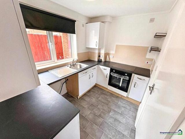 Apartment for rent in Hempshill Vale, Haddon