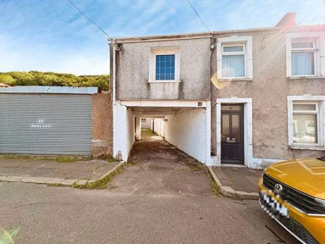 Apartment for rent in Briton Ferry